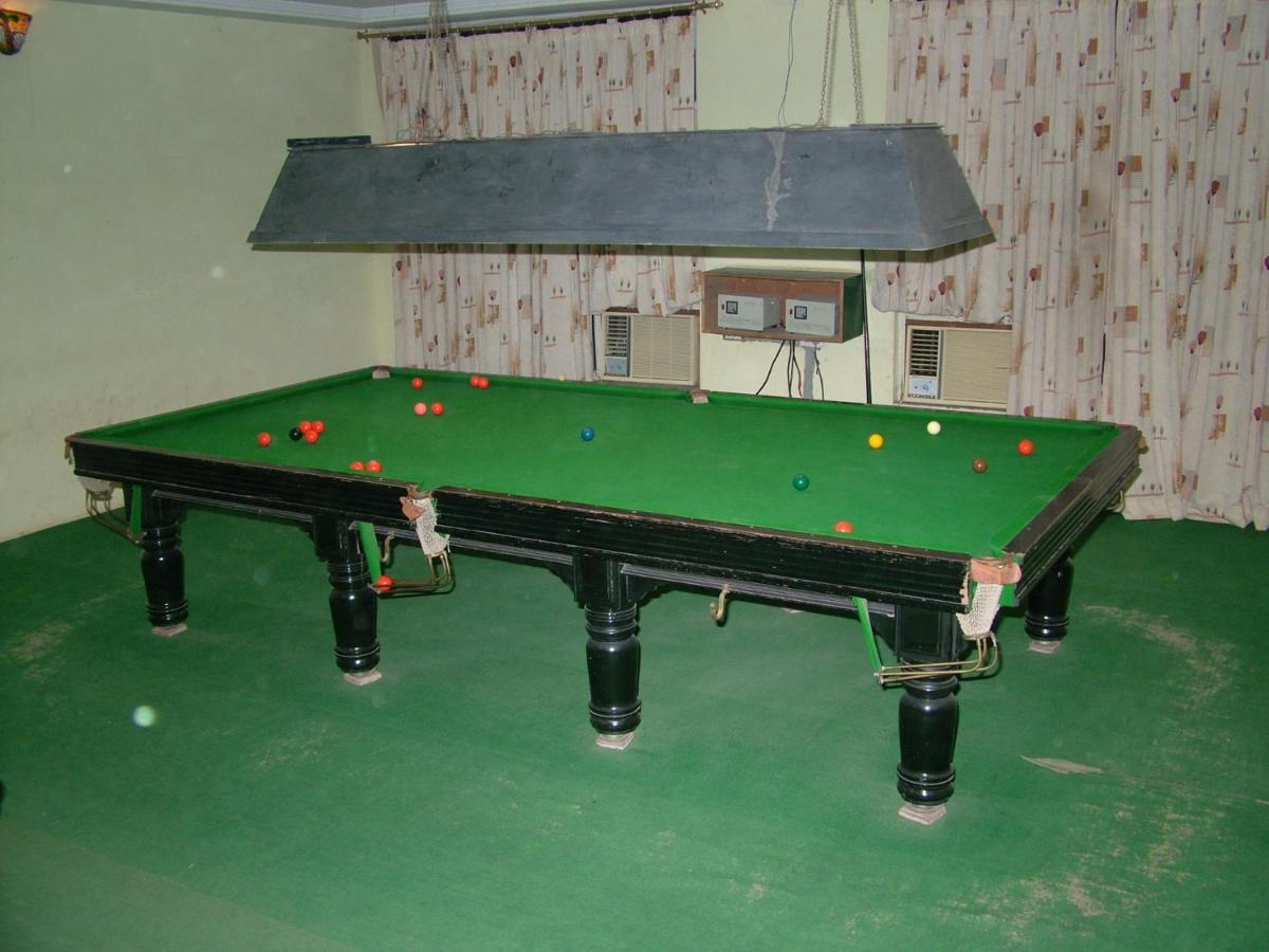 Vip'S Club Hotel Rāipur Екстериор снимка
